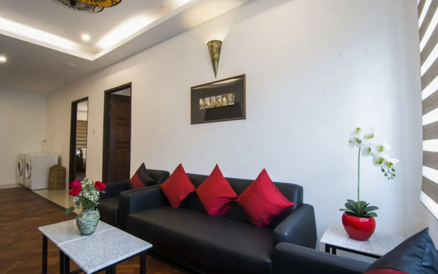 Woodside Inn & Serviced Apartments