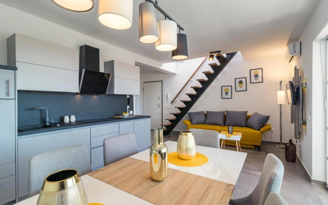 Penthouse Apartment Sax