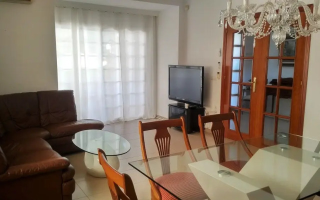 Villa elegante con piscina