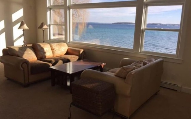 The Villa on Suttons Bay