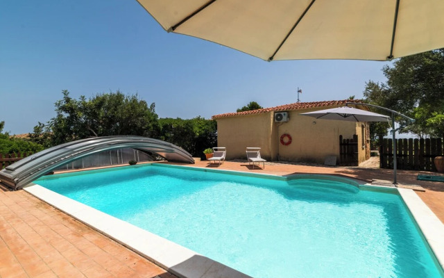 Appartamento Est With Shared Pool