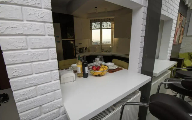 Helen Luxury Loft Design MEISONETTE-APARTMENT