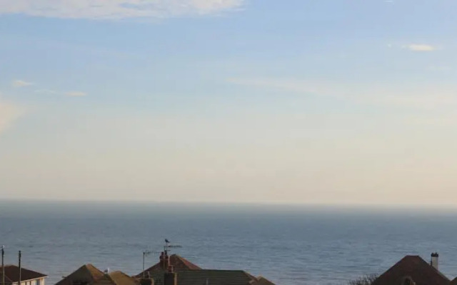 The Cliff Inn (formerly The White Schooner)