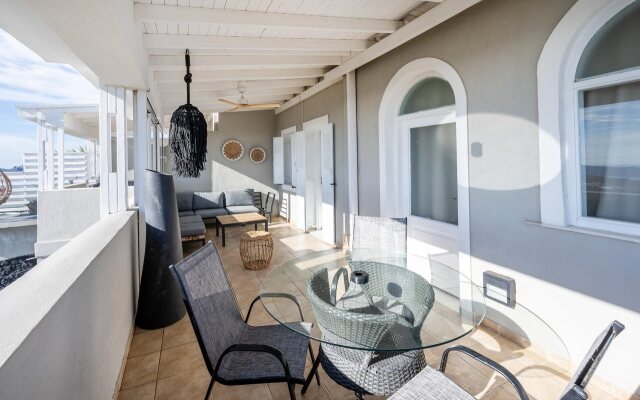 Smy Santorini Suites & Villas