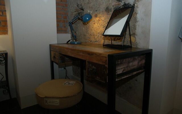 Castello D'Alcontres B&B