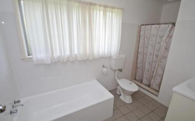 Billy's on Main, 44 Main Street