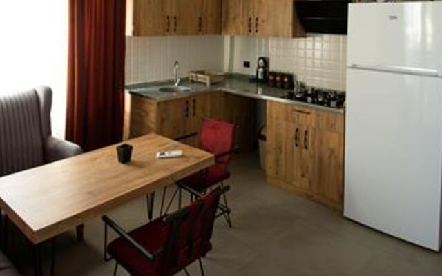 Kayra Apart
