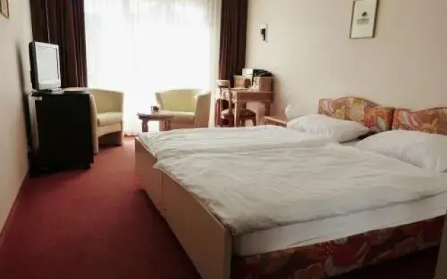 Hotel Flora