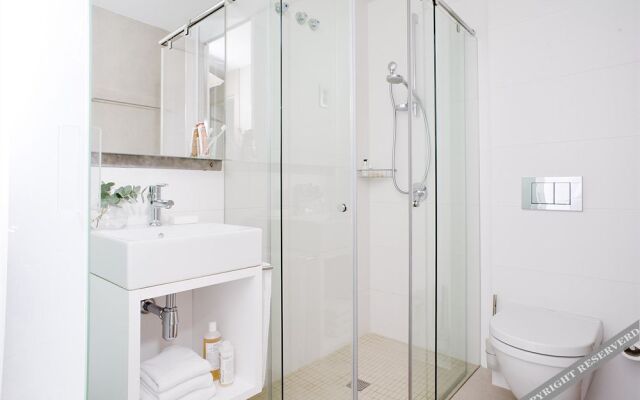 Eric Vökel BCN Suites