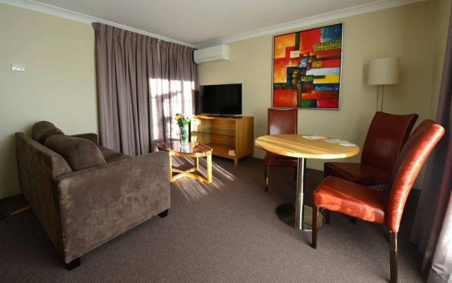 Winning Post Motor Inn