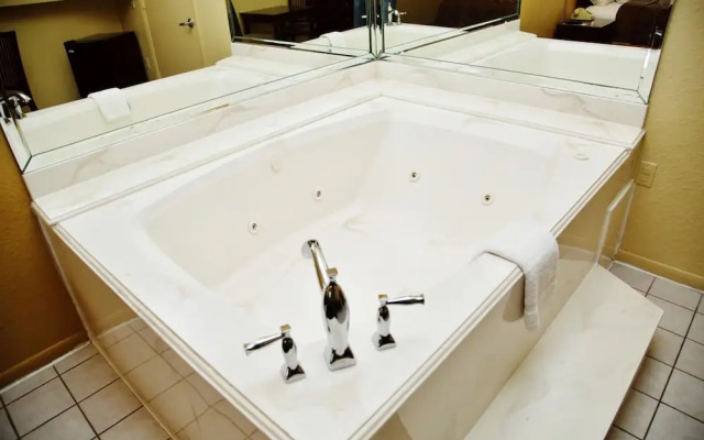 Winchester Inn & Suites Humble/IAH/North Houston