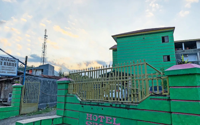 hotelImage