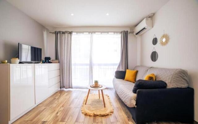 Cosy Center - Rue d'antibes - 200m plage- Clim - wifi - Unique