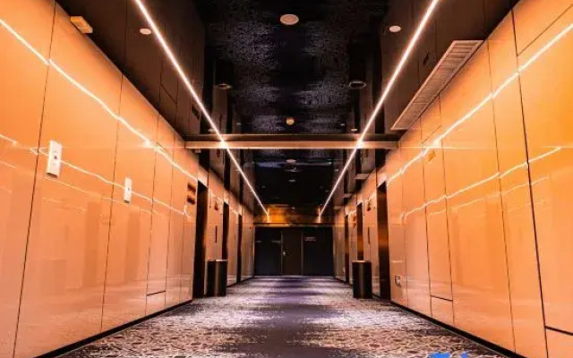 Yueta H Esports Hotel (Wuxiang Shimao Center Branch)