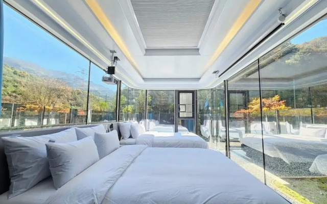 Galaxy x Hotel type Caravan Glamping&Pension