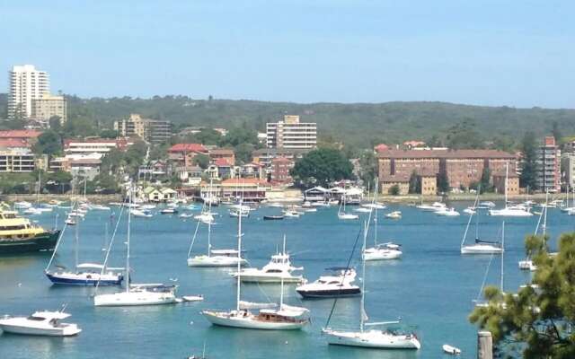 CRES0 - Manly - The Crescent