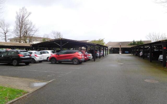 "CHEZ AURELIE" T2 COSY 54m2 1ch parking balcon PESSAC