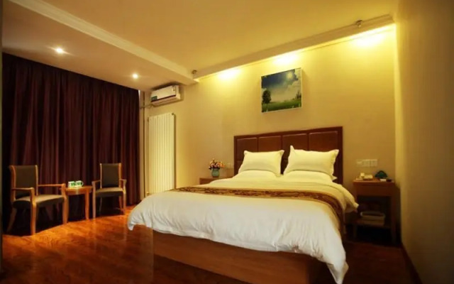 GreenTree Inn Luoyang Yichuan County Yilong Avenue Express Hotel