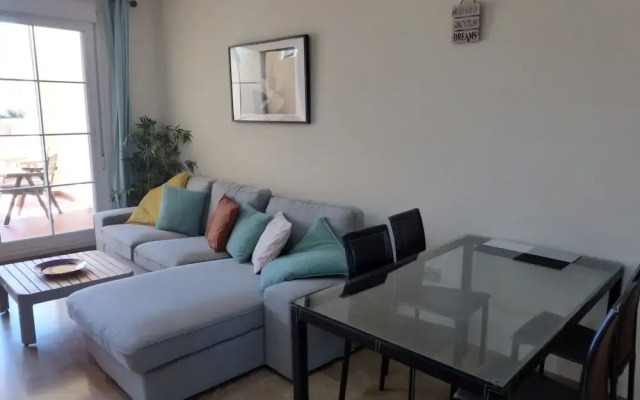 Beautiful 2 Bedroom 2 Bathroom Apartment With Pool
