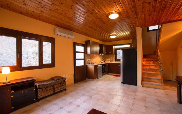 Satori Hut - Hostel