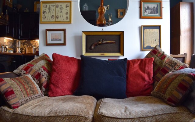 2 Bedroom Flat in Stoke Newington
