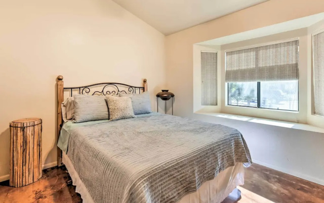 Family Home - Walk to Golf Course & Park