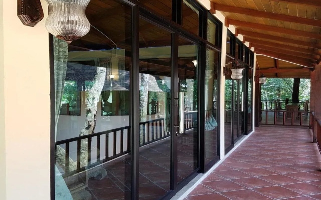 Chivapuri Beach Resort