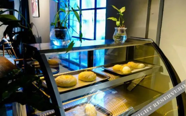 Jiyin Hostel