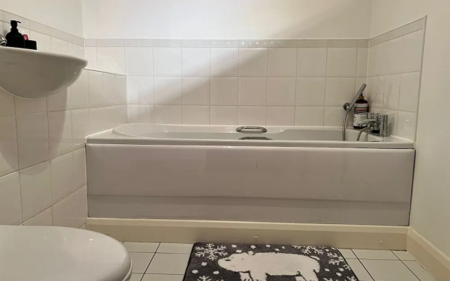 Cosy Flat 2mins Walk From Maidstone Station