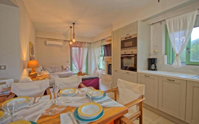 Villa Elaia by MediterraneanVillas