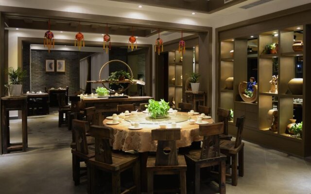 Guilin Hantang Xinge Hotel Two Rivers And Four Lakes Branch