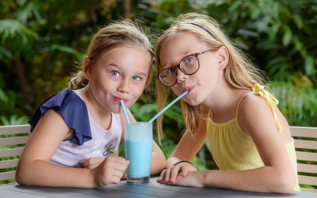 San Lameer Villa Rentals  2845