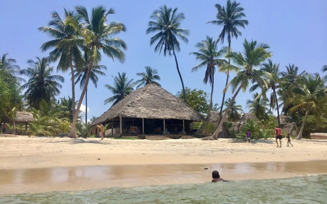 Mike's Beach Cottages