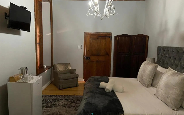 Olive Tree Lodge