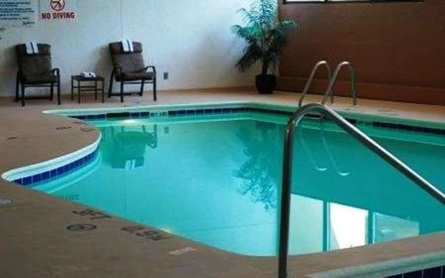 Radisson Hotel Milwaukee West