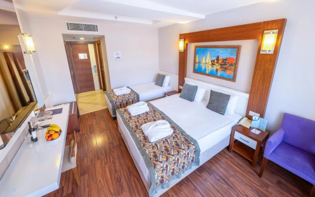 Microtel by Wyndham UP Technohub