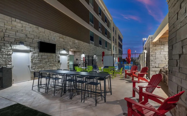 Home2 Suites by Hilton Midland East