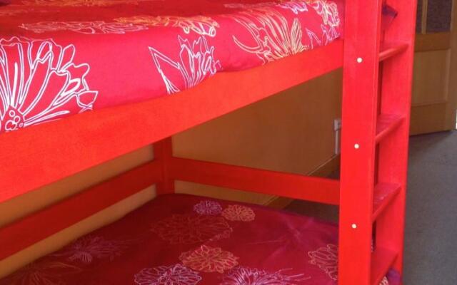 Big Bed Hostel