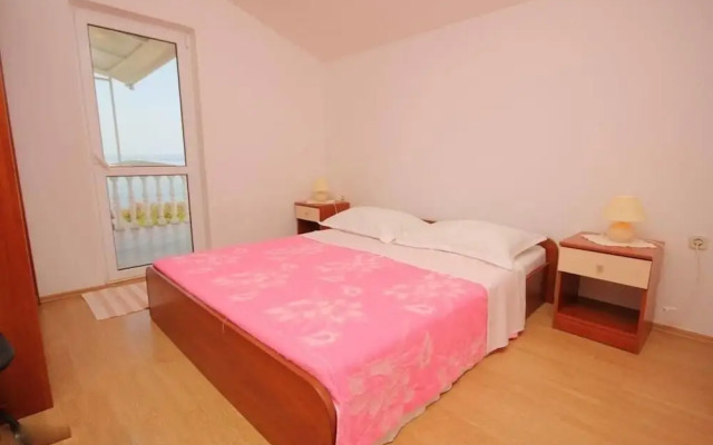 Glory - 100m From Beach - A1