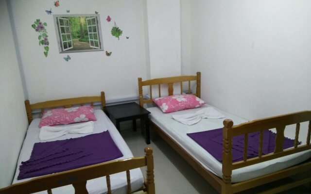 May & May Hostel