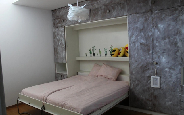 Appartamento con terrazza a due minuti dal lago