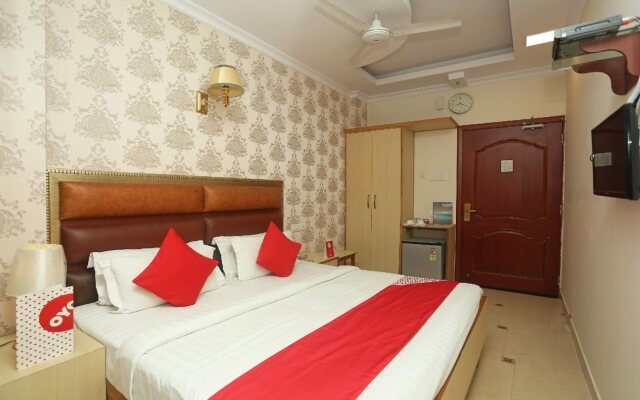 Grest Hotel by OYO Rooms
