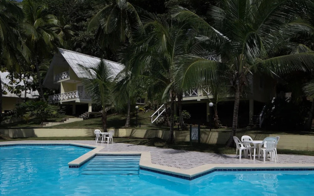 Coconut Grove Lodge