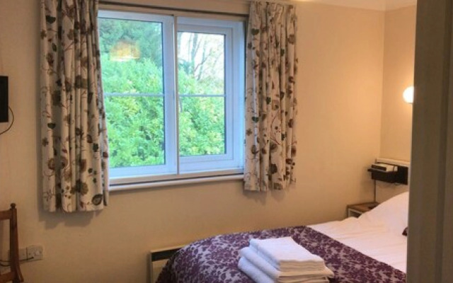 The Pecking Mill Inn