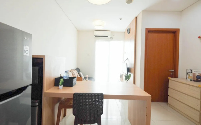 Good Location 2Br Apartment At Woodland Park Residence