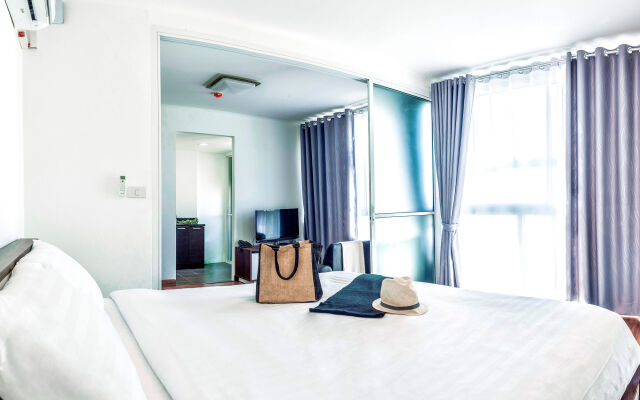 The WIDE Condotel - Phuket