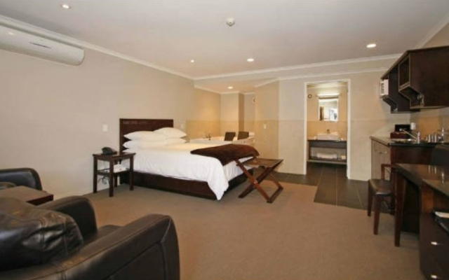 Aotea Motor Lodge