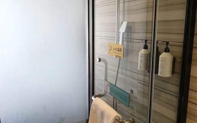 XANA LITE Hotel Shixi Metro Station