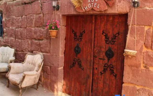 Stone Age Hotel