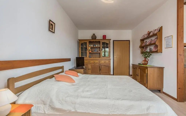 Apartments with a parking space Novigrad - 2536